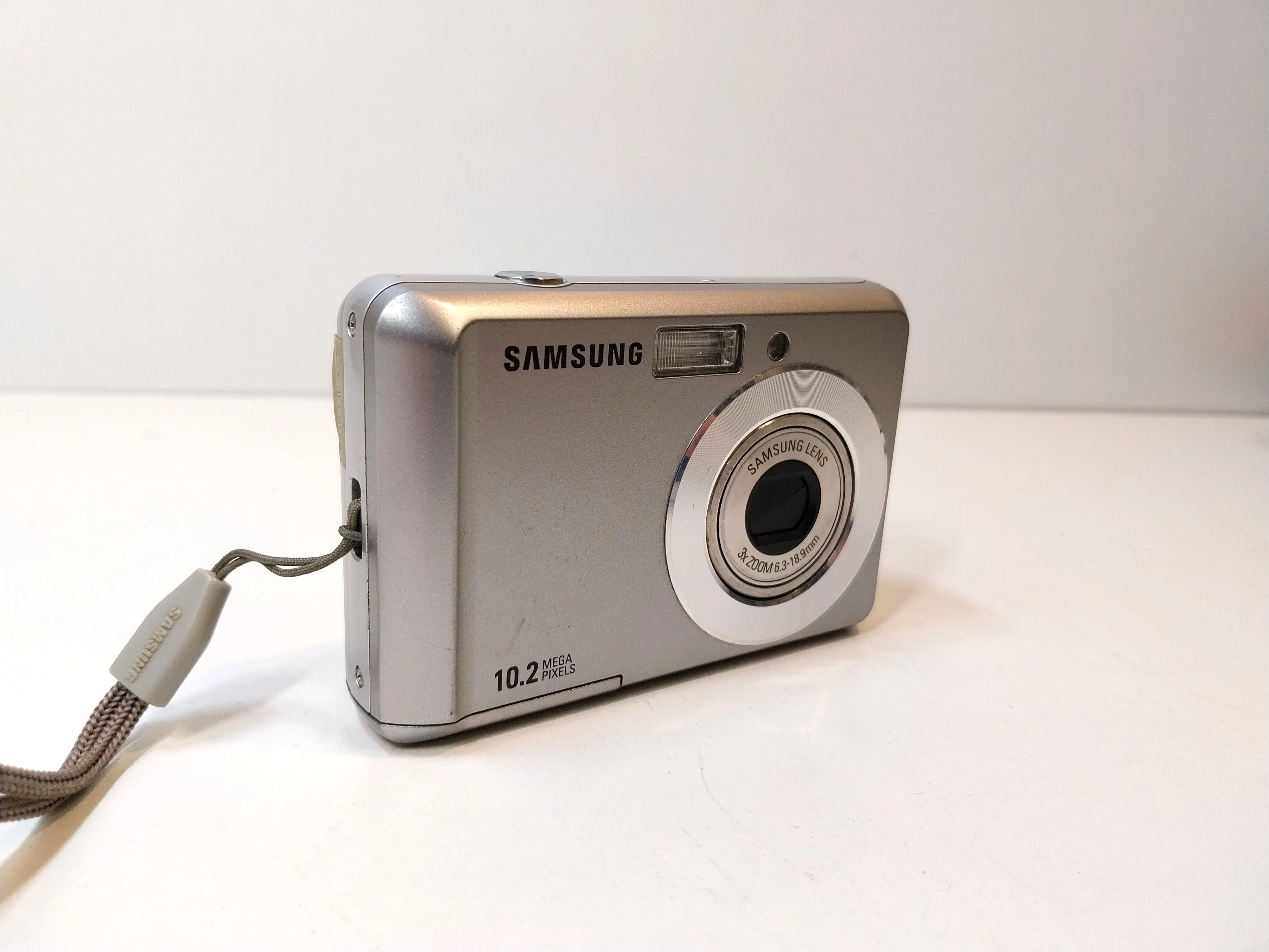 aparat-fotograficzny-samsung-es15-stabilizacja-cyfrowa