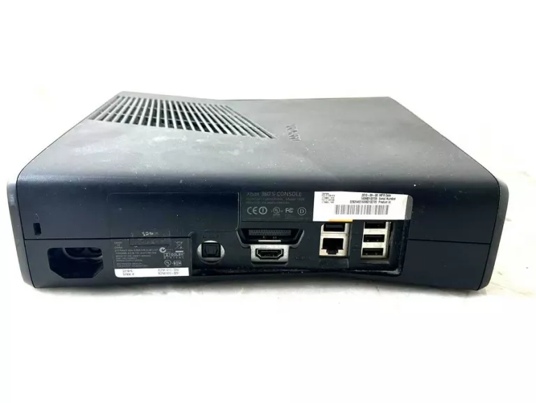 KONSOLA XBOX 360 SLIM