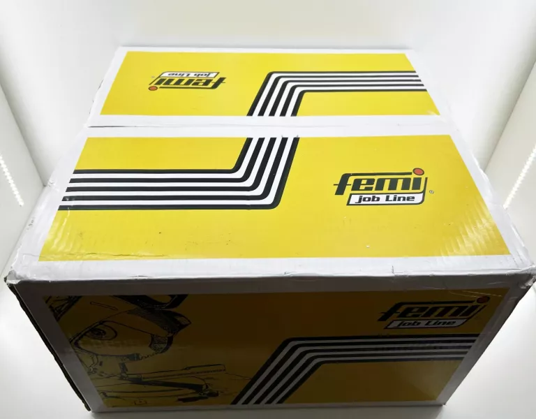 PILARKA UKOSOWA 210 MM 1200W TR077 FEMI