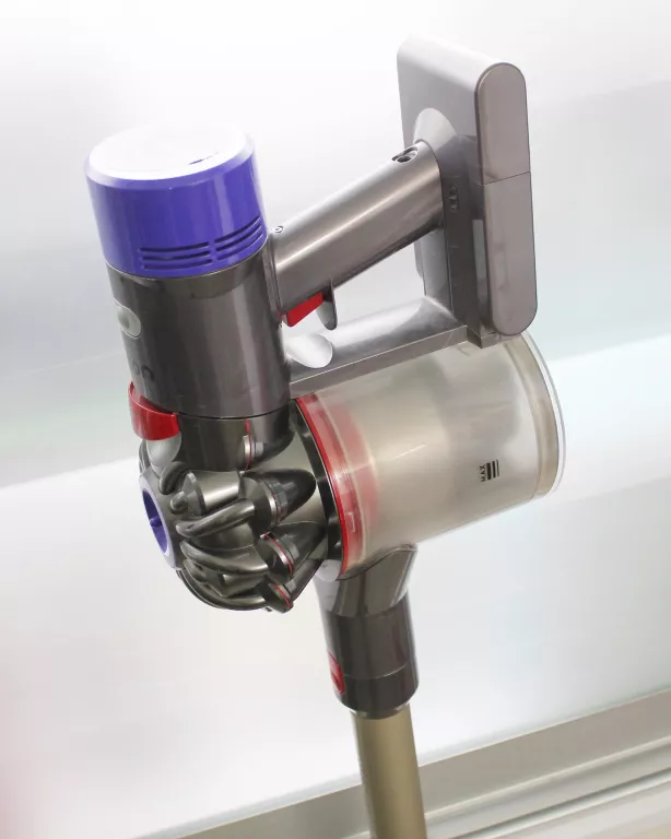 ODKURZACZ PIONOWY BEZPRZEWODOWY DYSON V8 MOTORHEAD