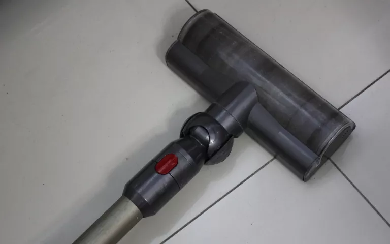 ODKURZACZ PIONOWY BEZPRZEWODOWY DYSON V8 MOTORHEAD