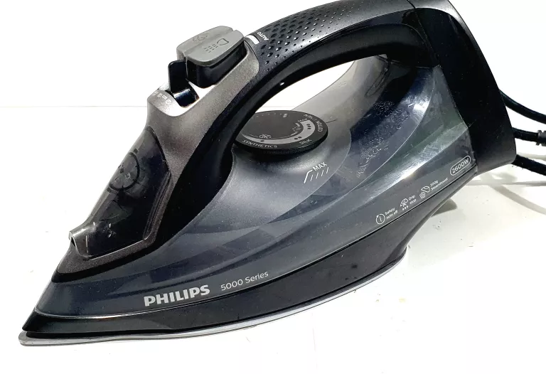 ŻELAZKO PHILIPS DST5040/80 2600W CZARNY