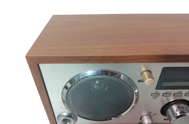 RADIOODBIORNIK BUDZIK - ELTA 3506