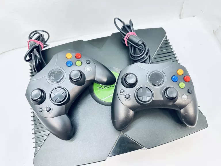 KONSOLA XBOX CLASSIC + 2X PAD + KABEL SYGNAŁOWY + KABEL ZASILAJĄCY