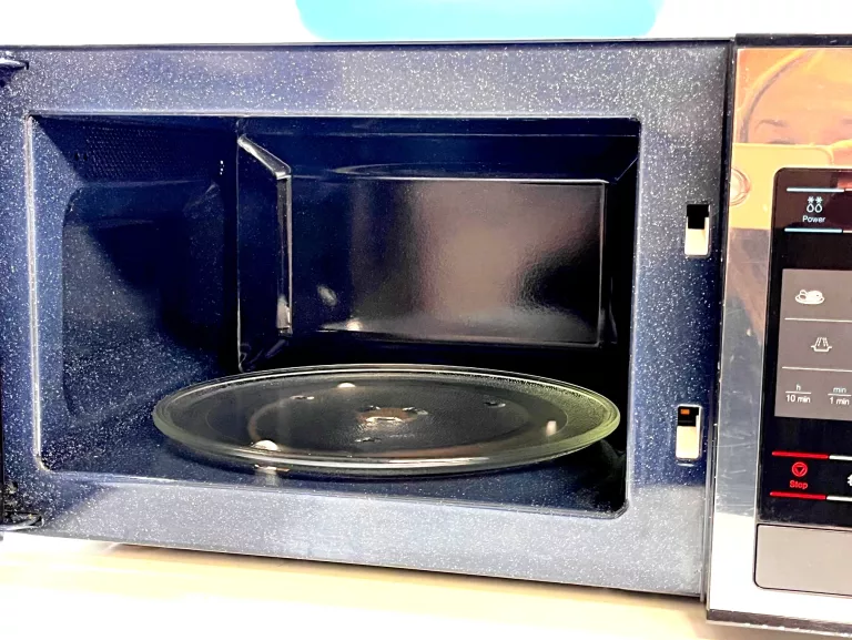 mikrofalowka-samsung-me83m-kolor-dominujacy-srebrnyszary