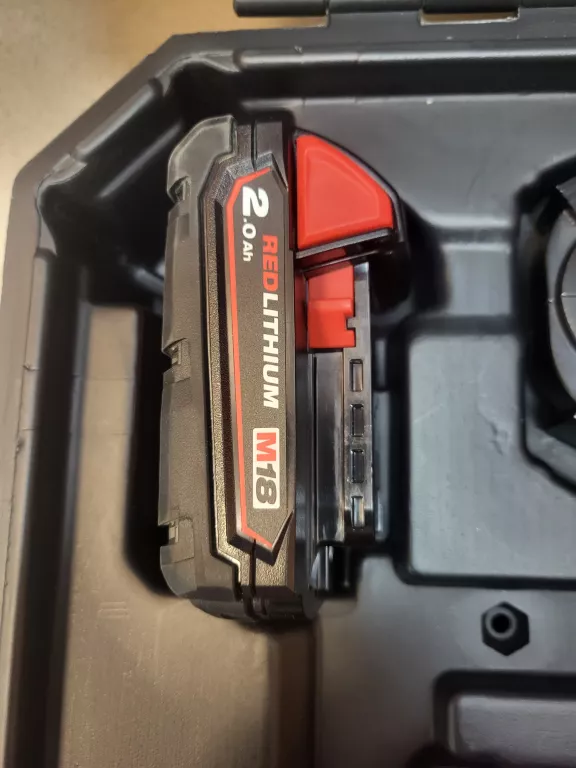 MILWAUKEE M18 HCCT PRASA ZACISKARKA HYDRAULICZNA 18V 1X2,0AH