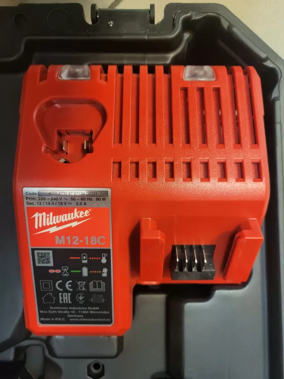 MILWAUKEE M18 HCCT PRASA ZACISKARKA HYDRAULICZNA 18V 1X2,0AH