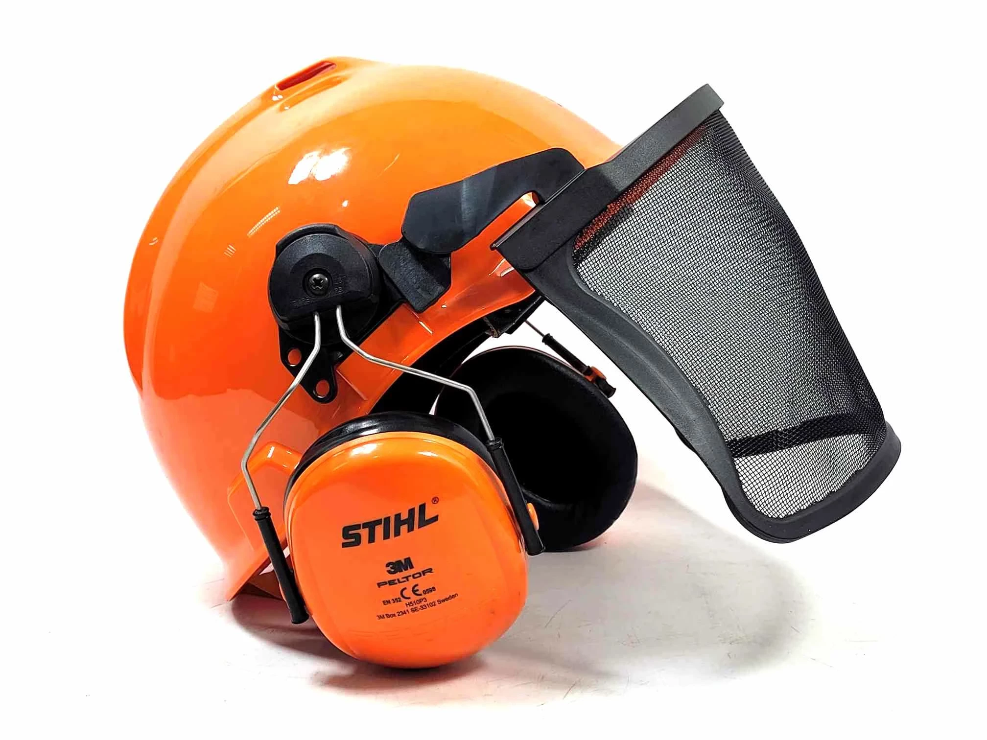 zestaw-dla-drwala-peltor-3m-kask-oslona-twarzy-oraz-nauszniki-stihl-11-listopada-4-lask-palladium