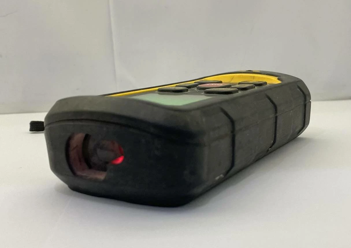 dalmierz-dewalt-dw040-3v-maksymalny-zasieg-31-60-m