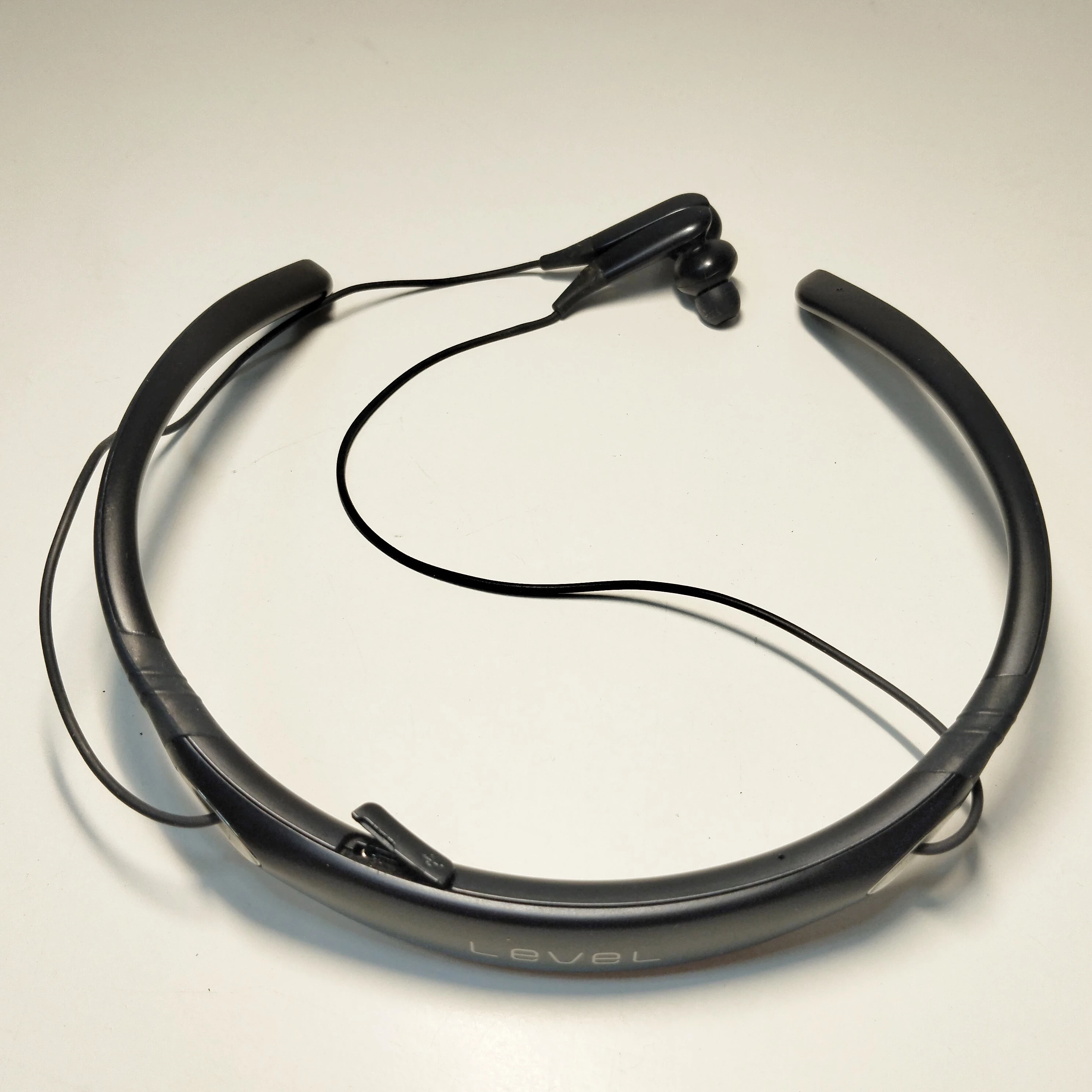 sluchawki-samsung-level-u-pro-pudelko-stan-uzywany