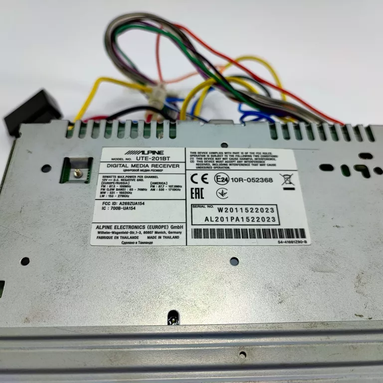 RADIO SAMOCHODOWE ALPINE UTE-201BT USB AUX