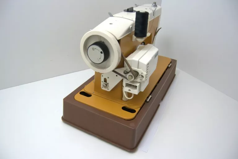 maszyna-do-szycia-predom-lucznik-455-stan-nie-wymaga-renowacji