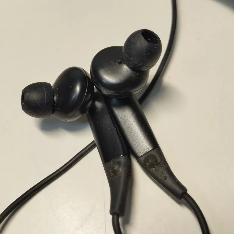 sluchawki-samsung-level-u-pro-pudelko-marka-samsung