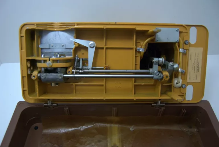 maszyna-do-szycia-predom-lucznik-455-raclawicka-15-swidnik