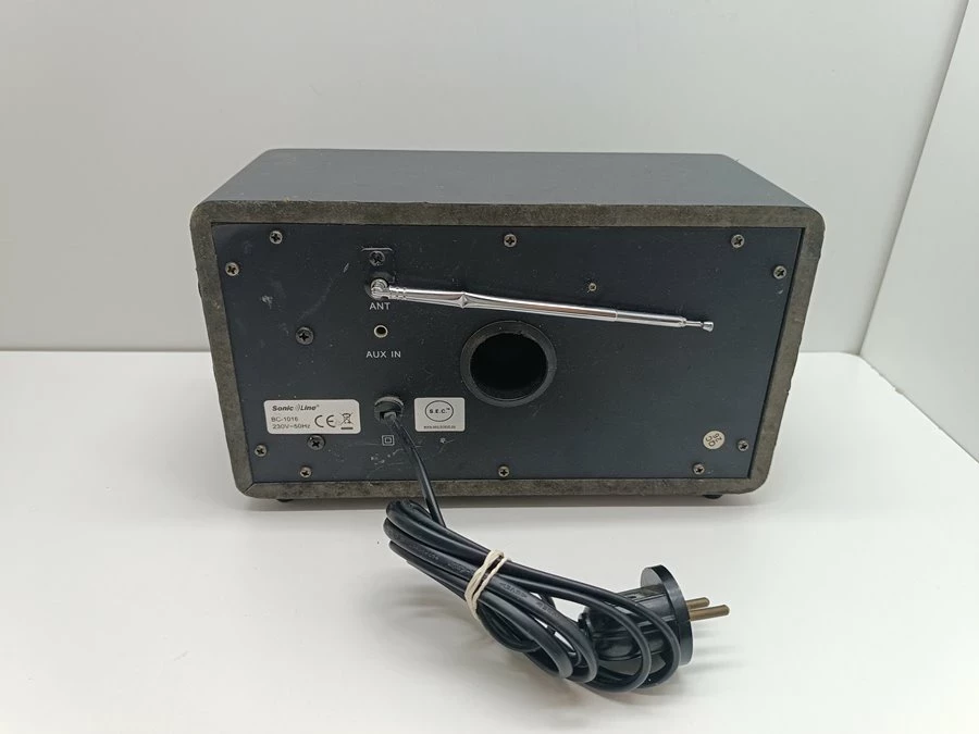 radio-czarne-stan-uzywany