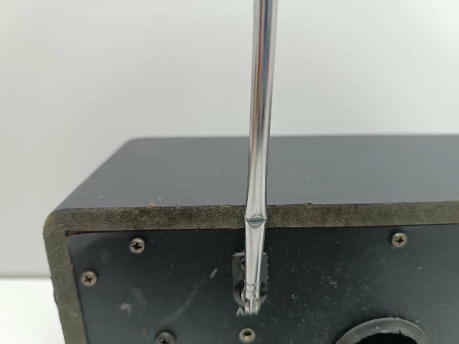 radio-czarne-kolor-czarny