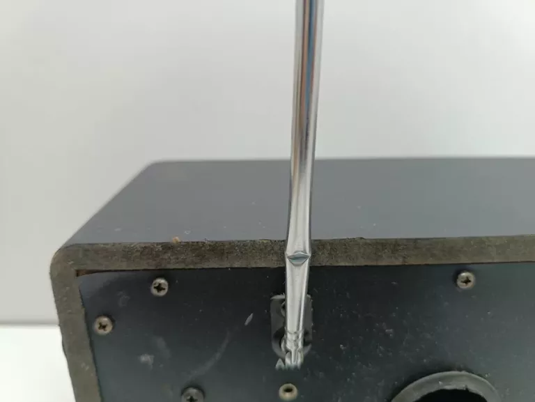 radio-czarne-kolor-czarny