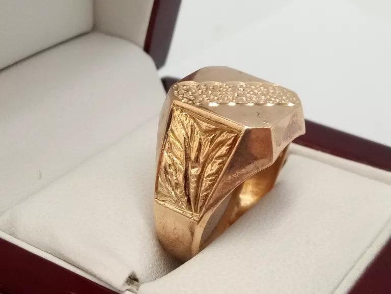 CIEKAWY ZŁOTY SYGNET 585 14 8,08G R23
