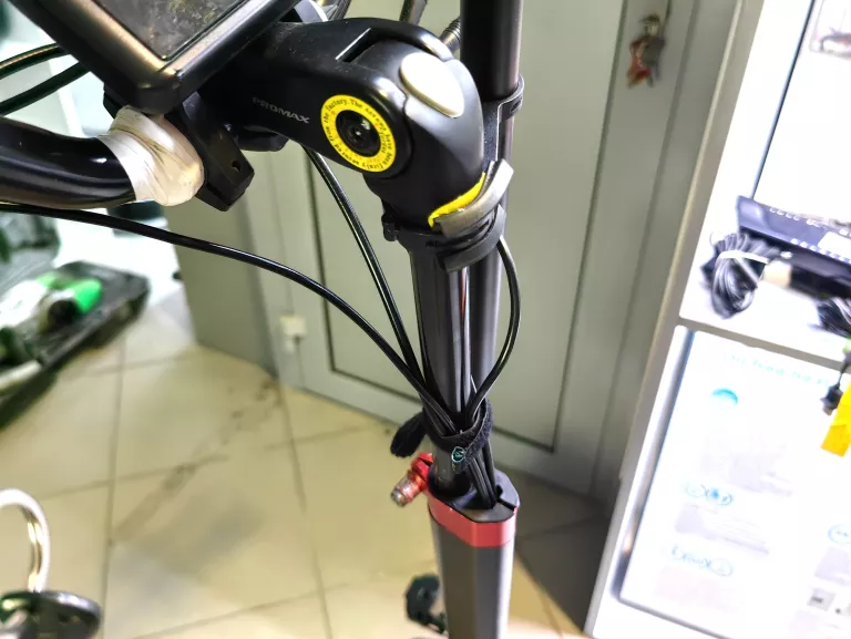 HULAJNOGA ELEKTRYCZNA ISCOOTER IX4
