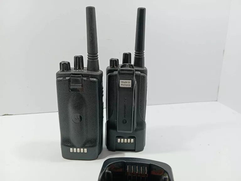 MOTOROLA XT- 420 ZESTAW 2 SZTUK + ŁADOWARKA