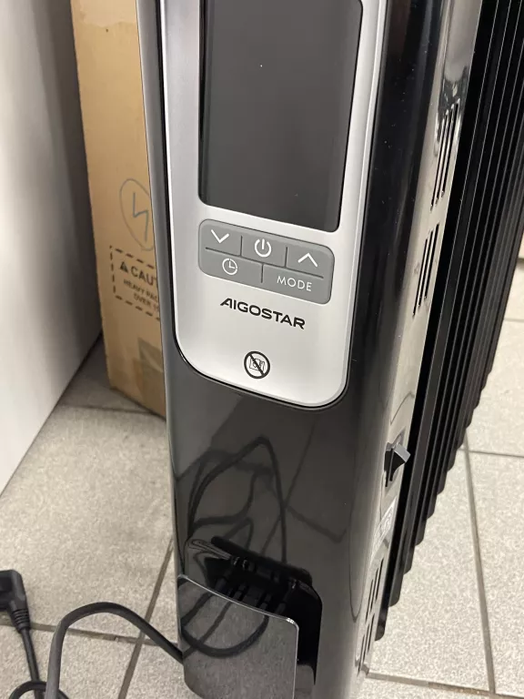 GRZEJNIK AIGOSTAR 330000JHH