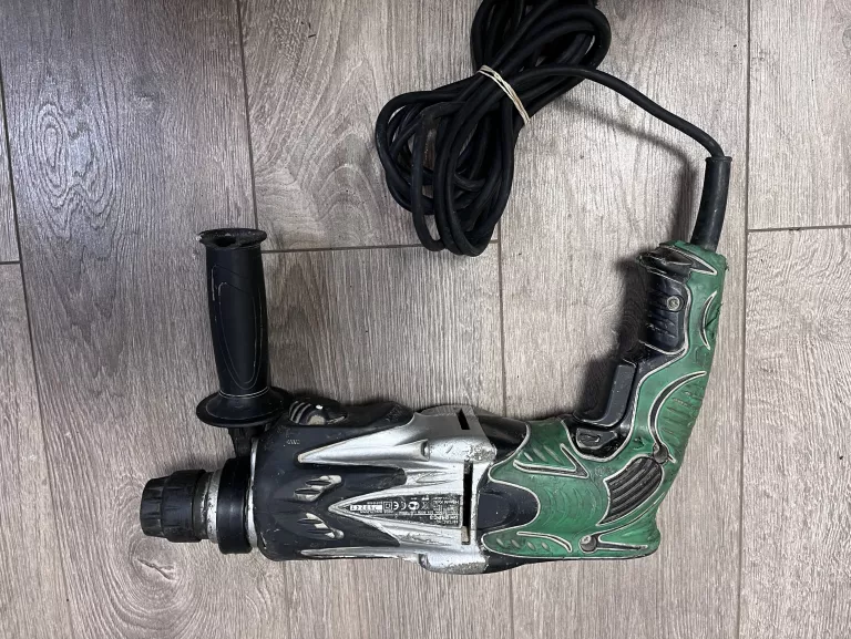 MŁOTOWIERTARKĘ HITACHI DH24PC3