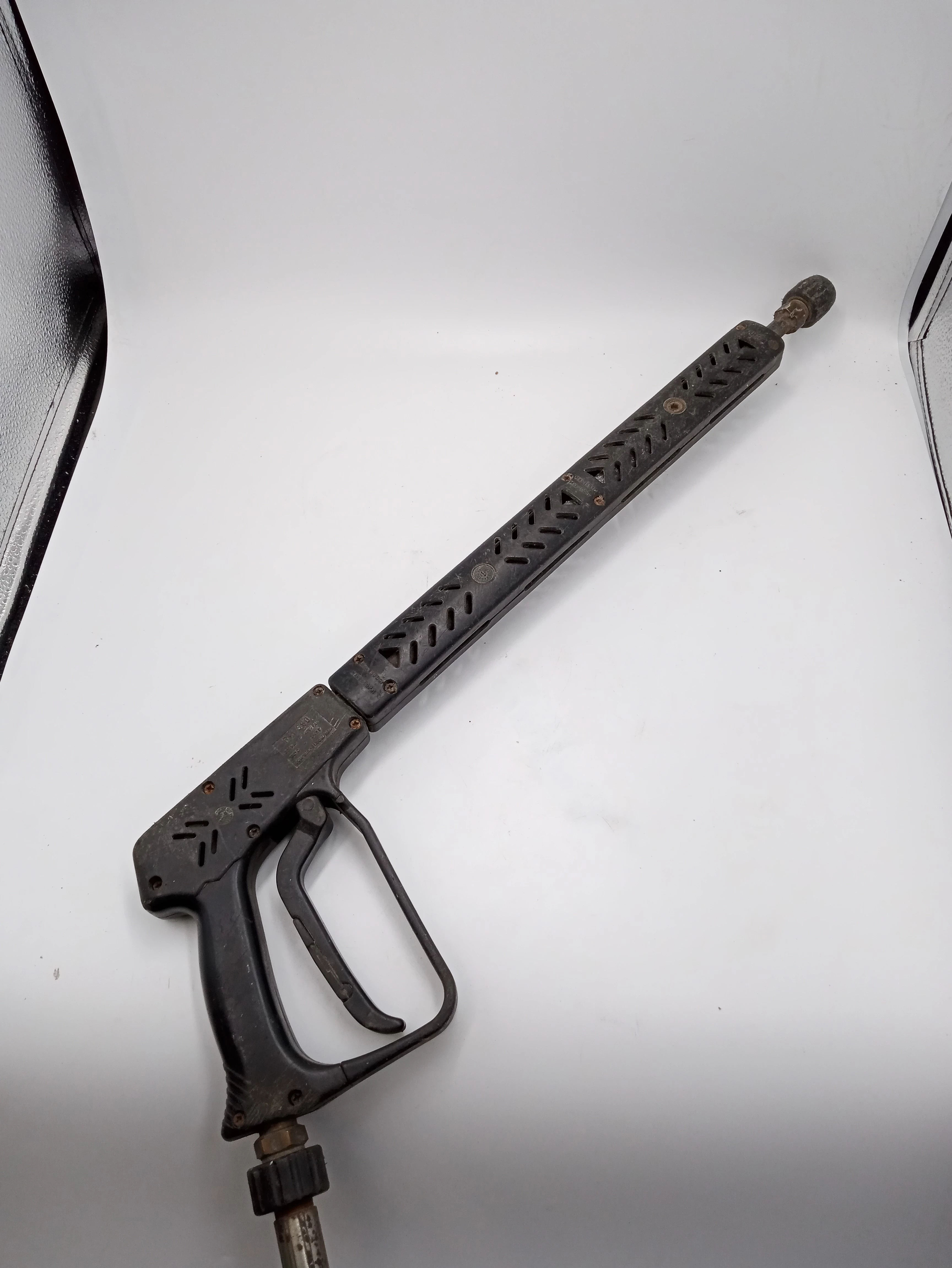 karcher-410-myjka-cisnieniowa-napiecie-zasilania-23000