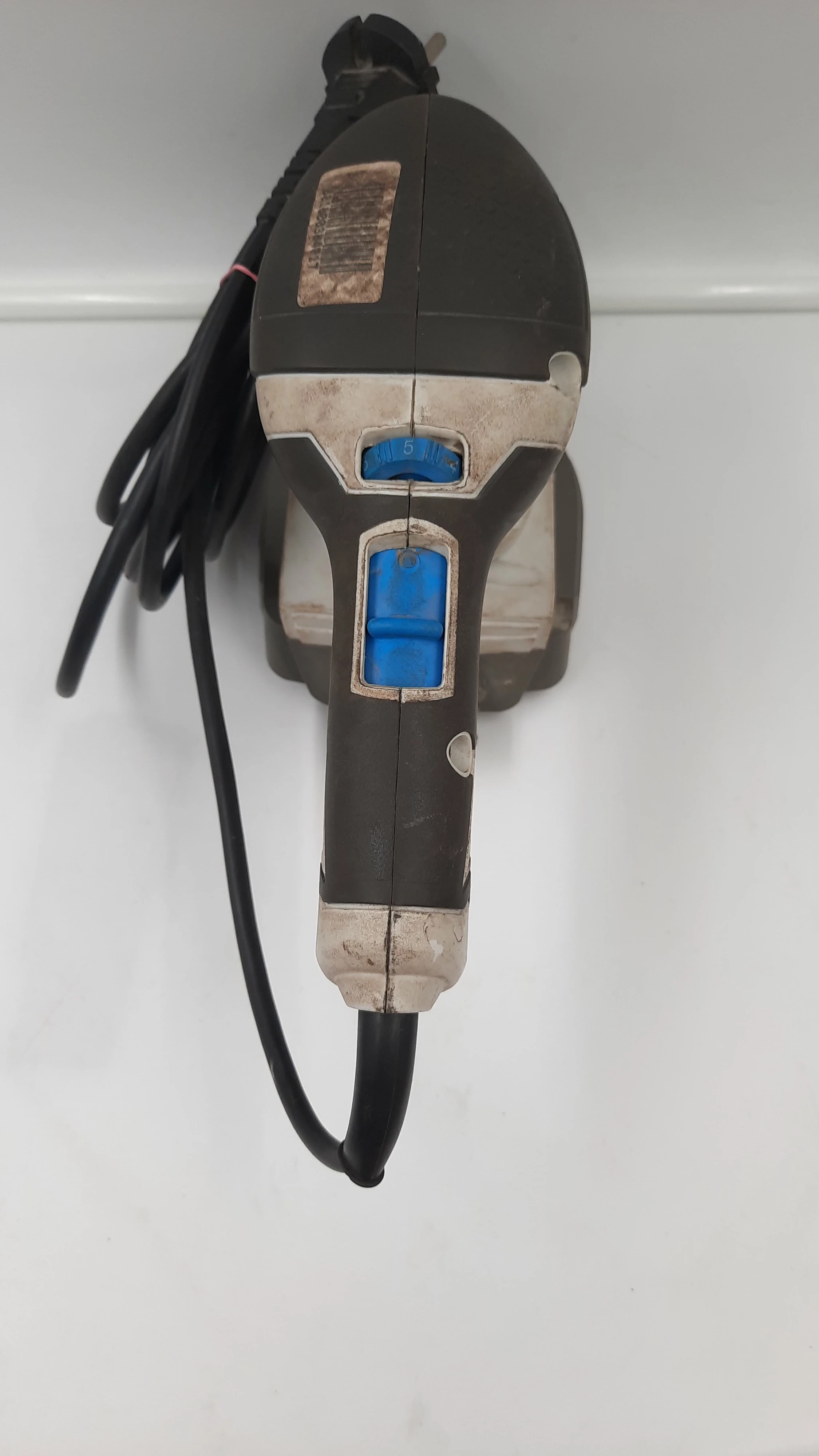 szlifierka-macallister-meos400-400w-opis-stan-uszkodzony