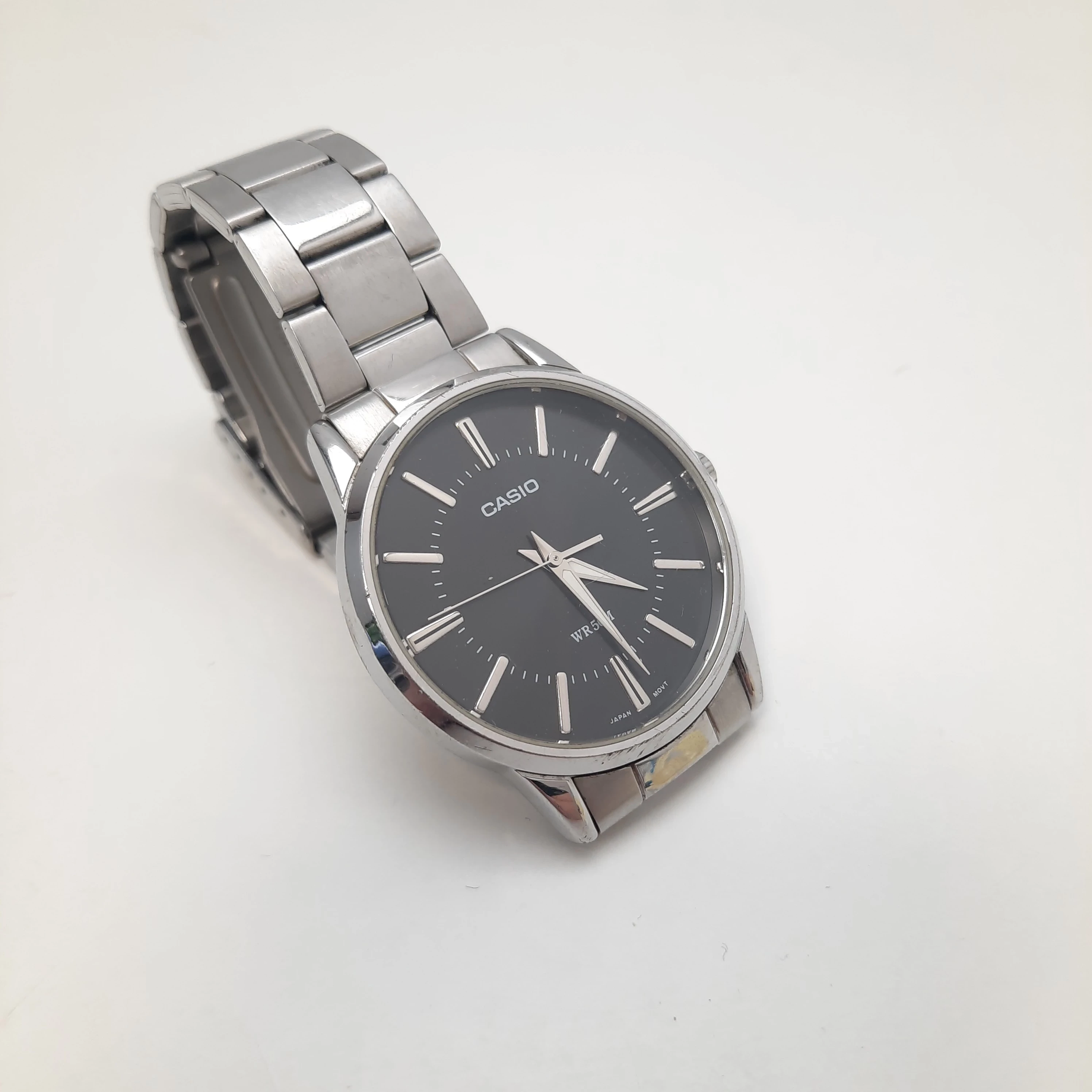 klasyczny-zegarek-meski-casio-mtp-1303p-typ-nareczny