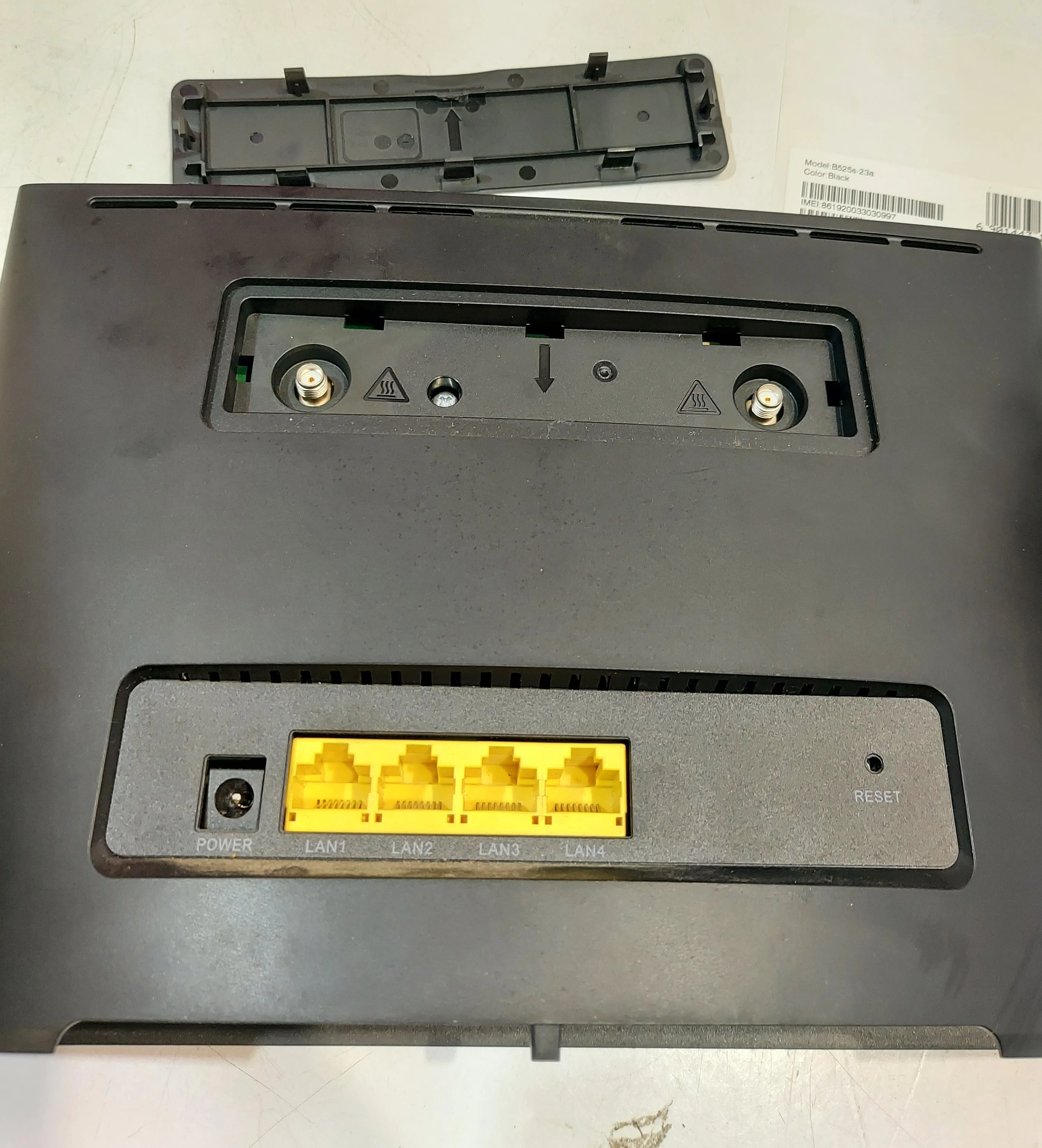 router-huawei-b525s-23a-standard-pracy-bezprzewodowej-80211b