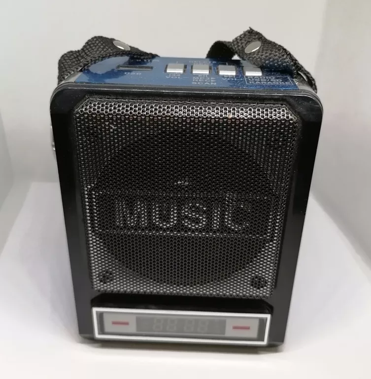 RADIO MANTA RDI102! USB! SD! LAMPKA LED!
