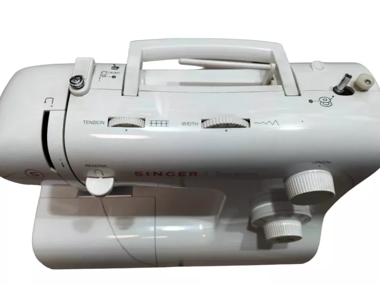 maszyna-do-szycia-singer-tradition-2282-kolor-dominujacy-bialy