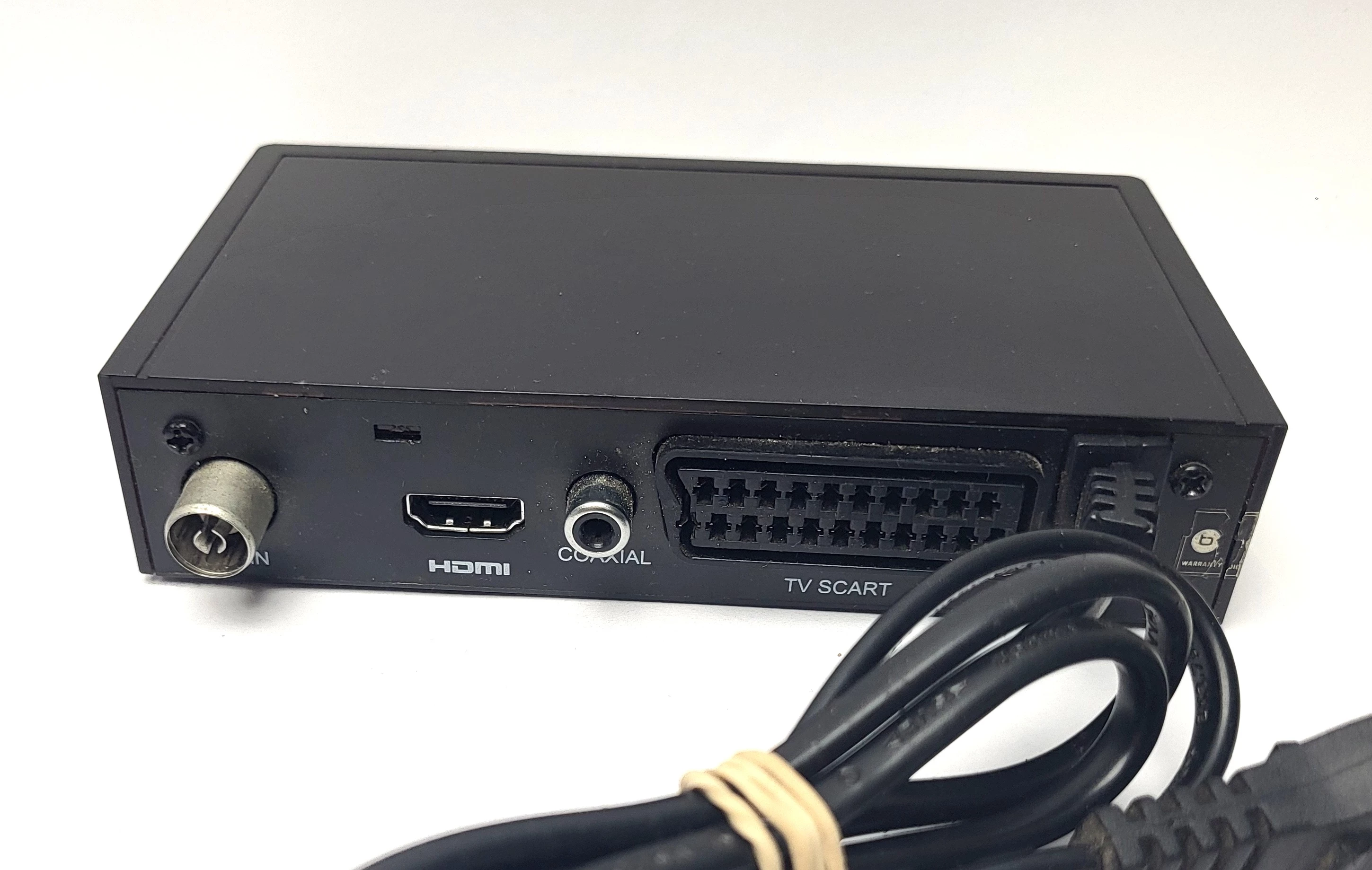 dekoder-dvb-t2-techbite-ev-1424-pudelko-model-ev-1424