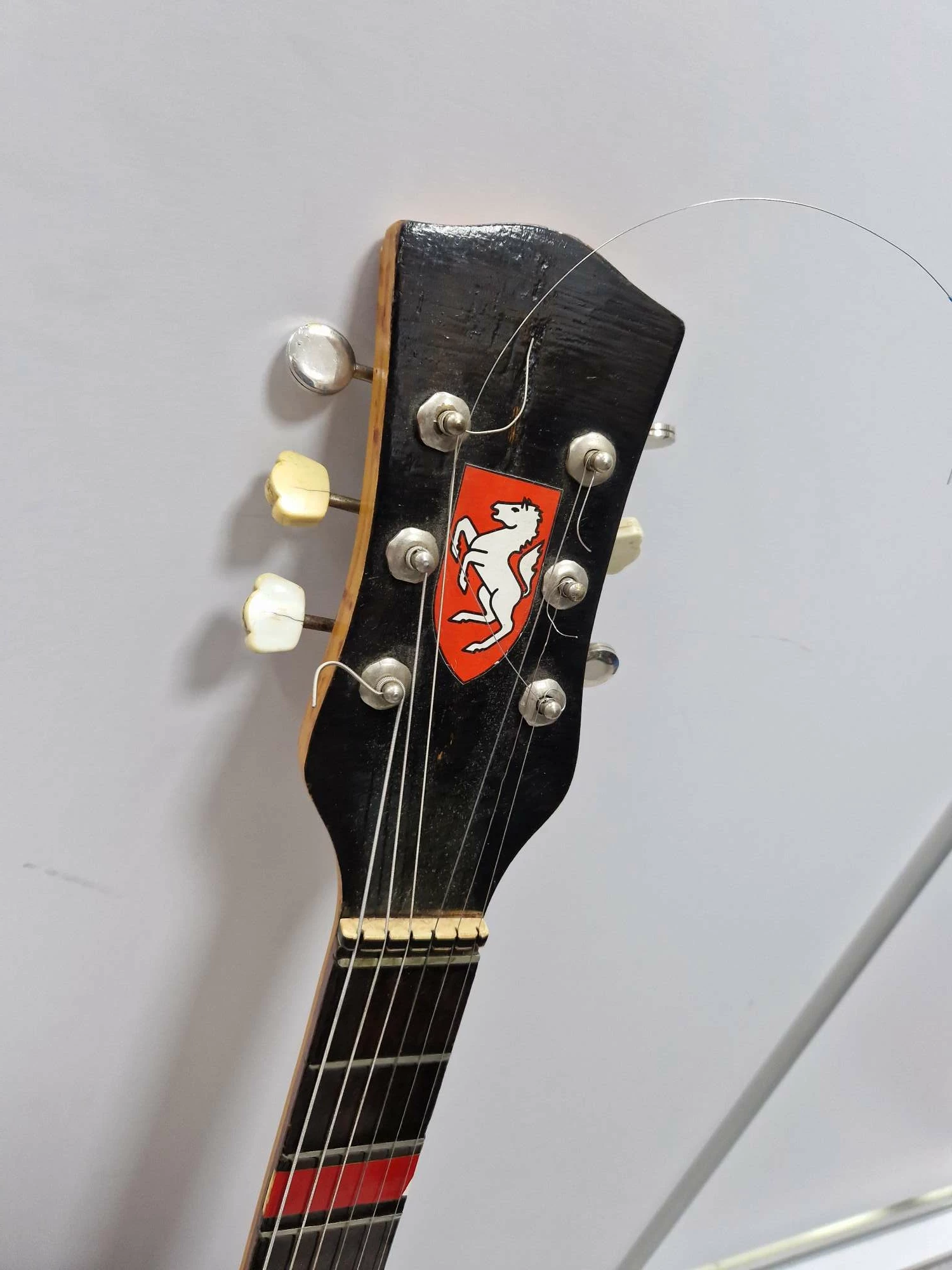 gitara-elektryczna-stan-uzywany