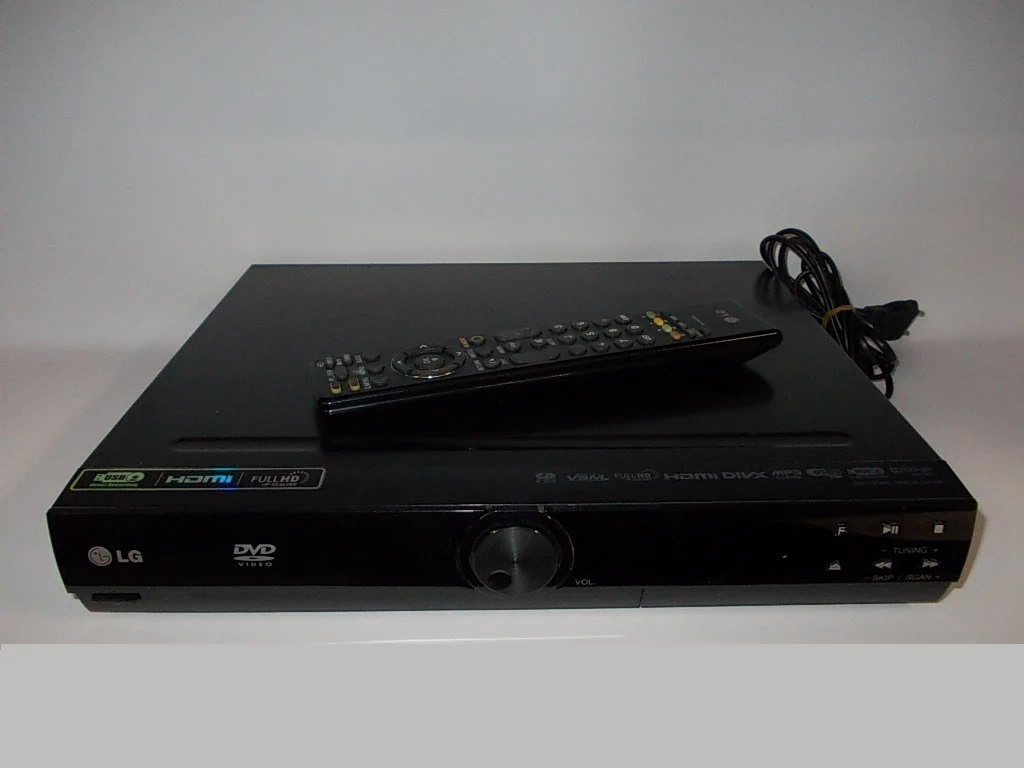 odtwarzacz-kina-domowego-lg-ht306pd-dvd-usb-stan-uzywany