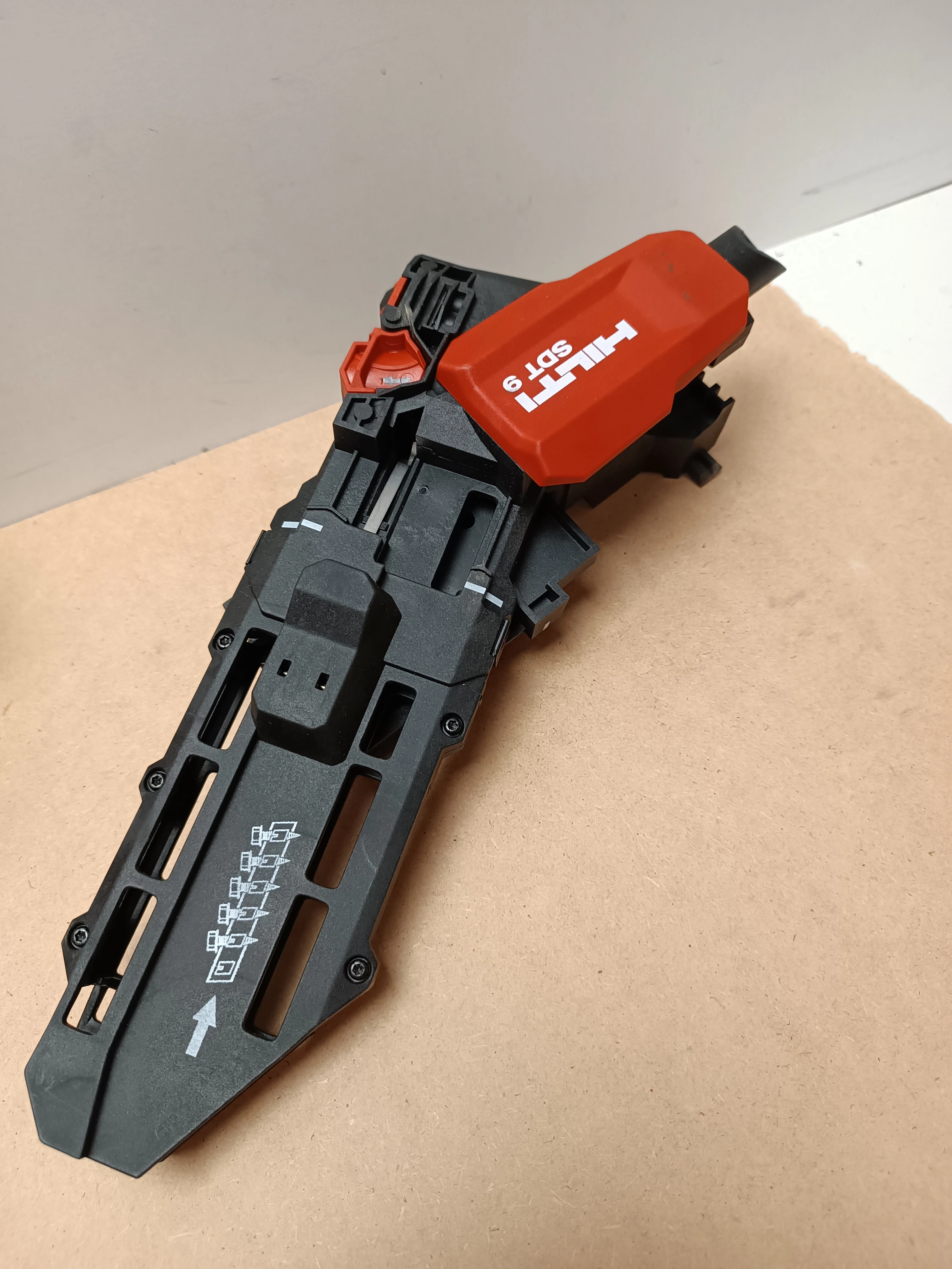 magazynek-do-wkretow-hilti-sdt-9-pojemnosc-akumulatora-52