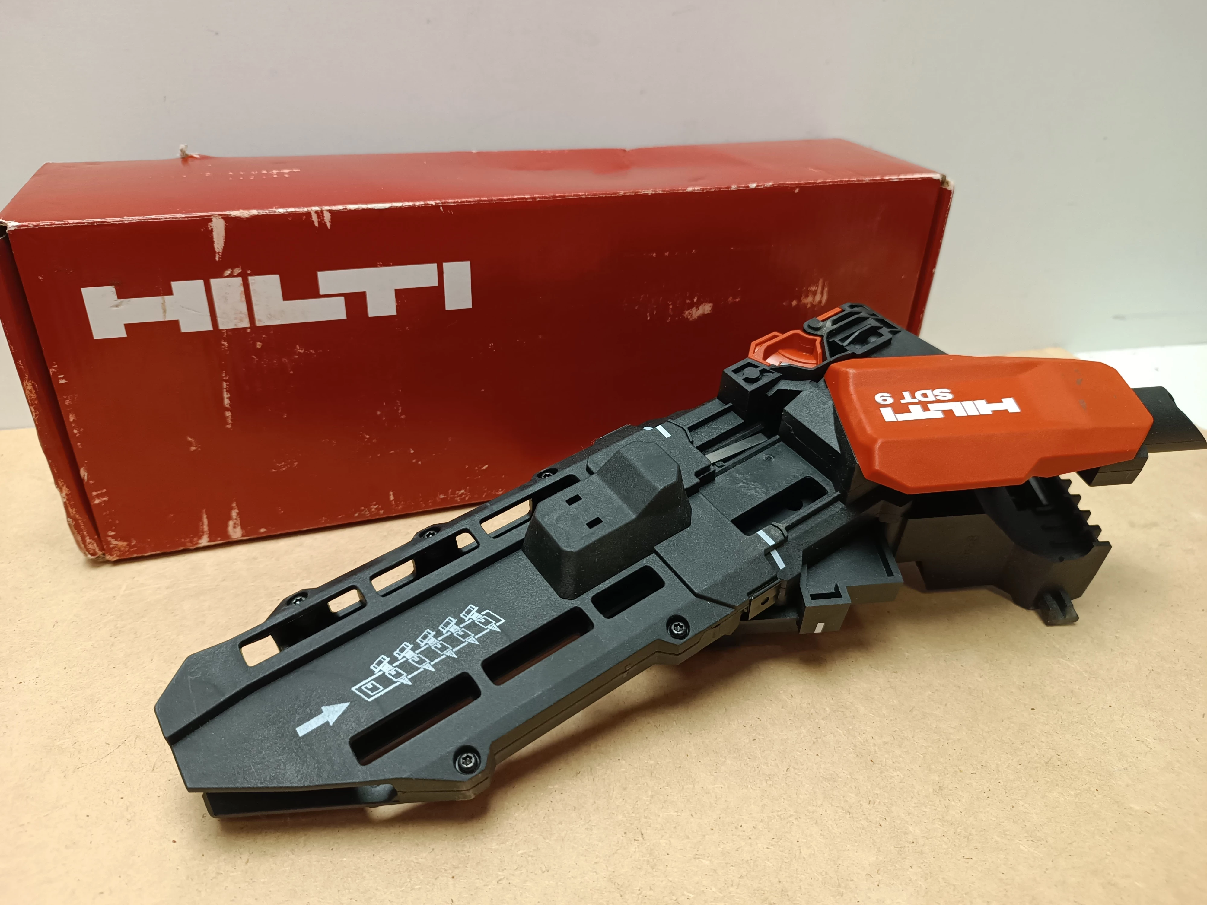 magazynek-do-wkretow-hilti-sdt-9-rodzaj-silnika-brak-informacji