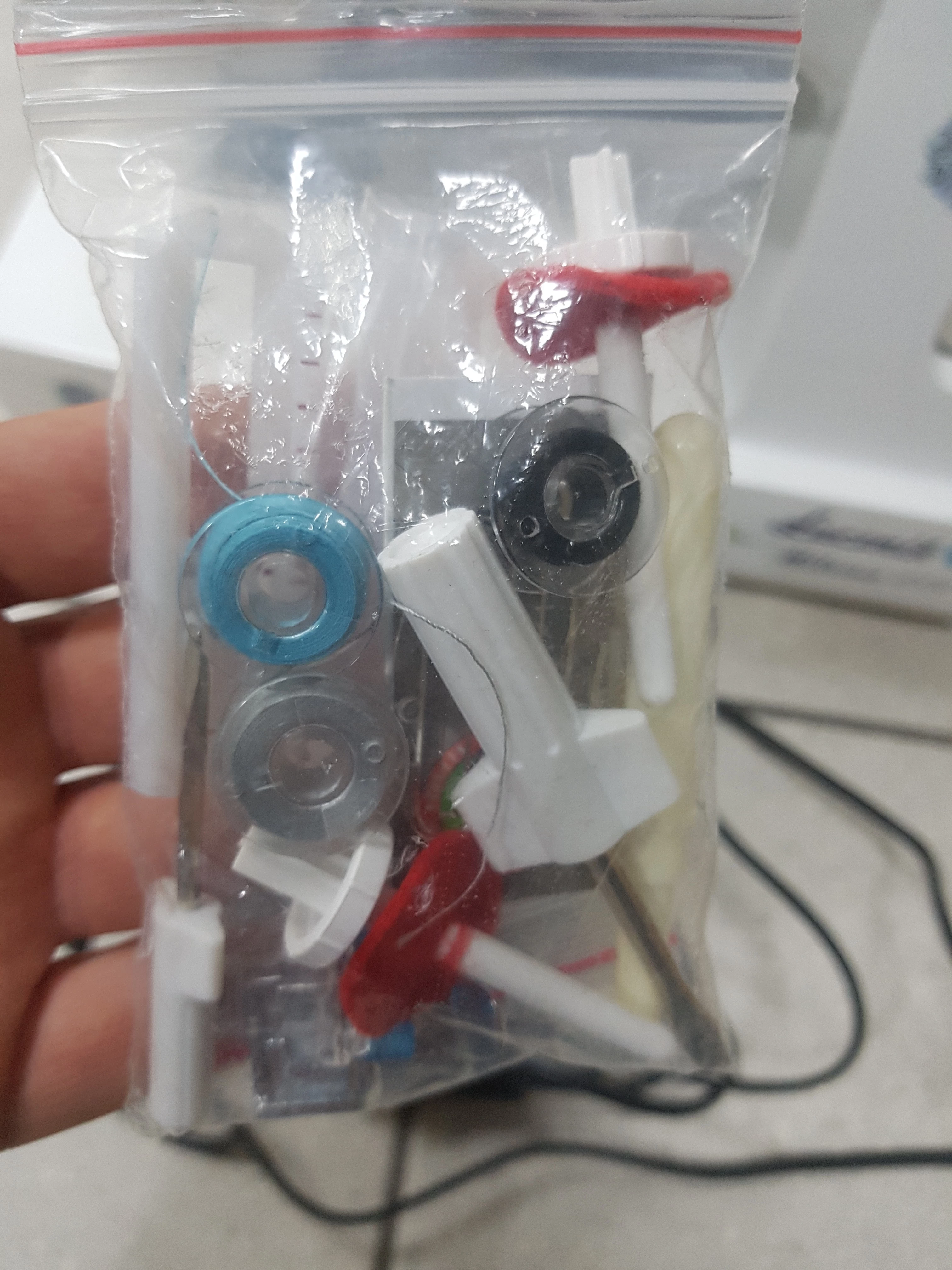 maszyna-do-szycia-lucznik-milena-419-material-tworzywo-sztuczne