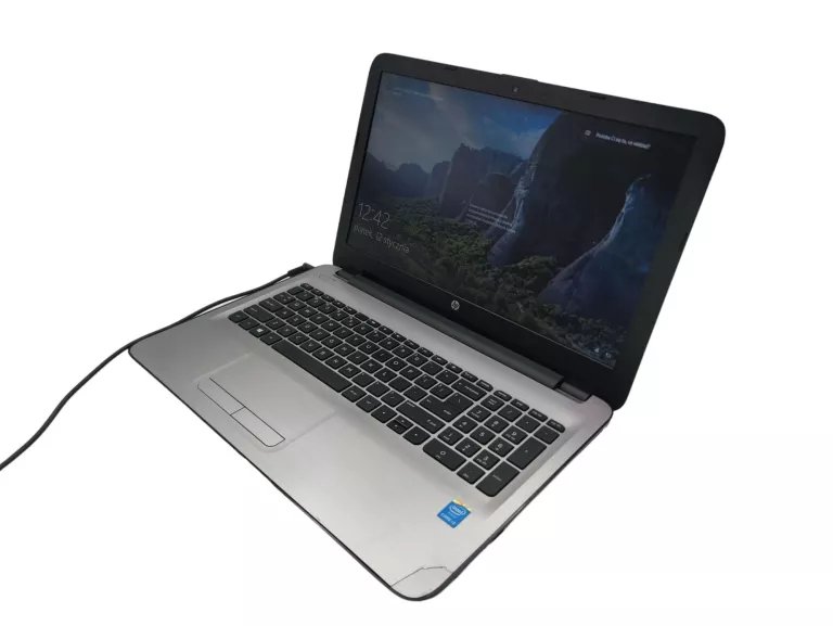 LAPTOP HP 250 G5 I3-5005U 4GB RAM 256GB SSD 15.6" OPIS