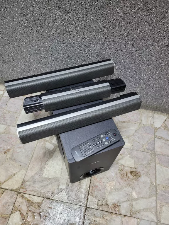 SOUNDBAR PHILIPS HTL5160B + PILOT