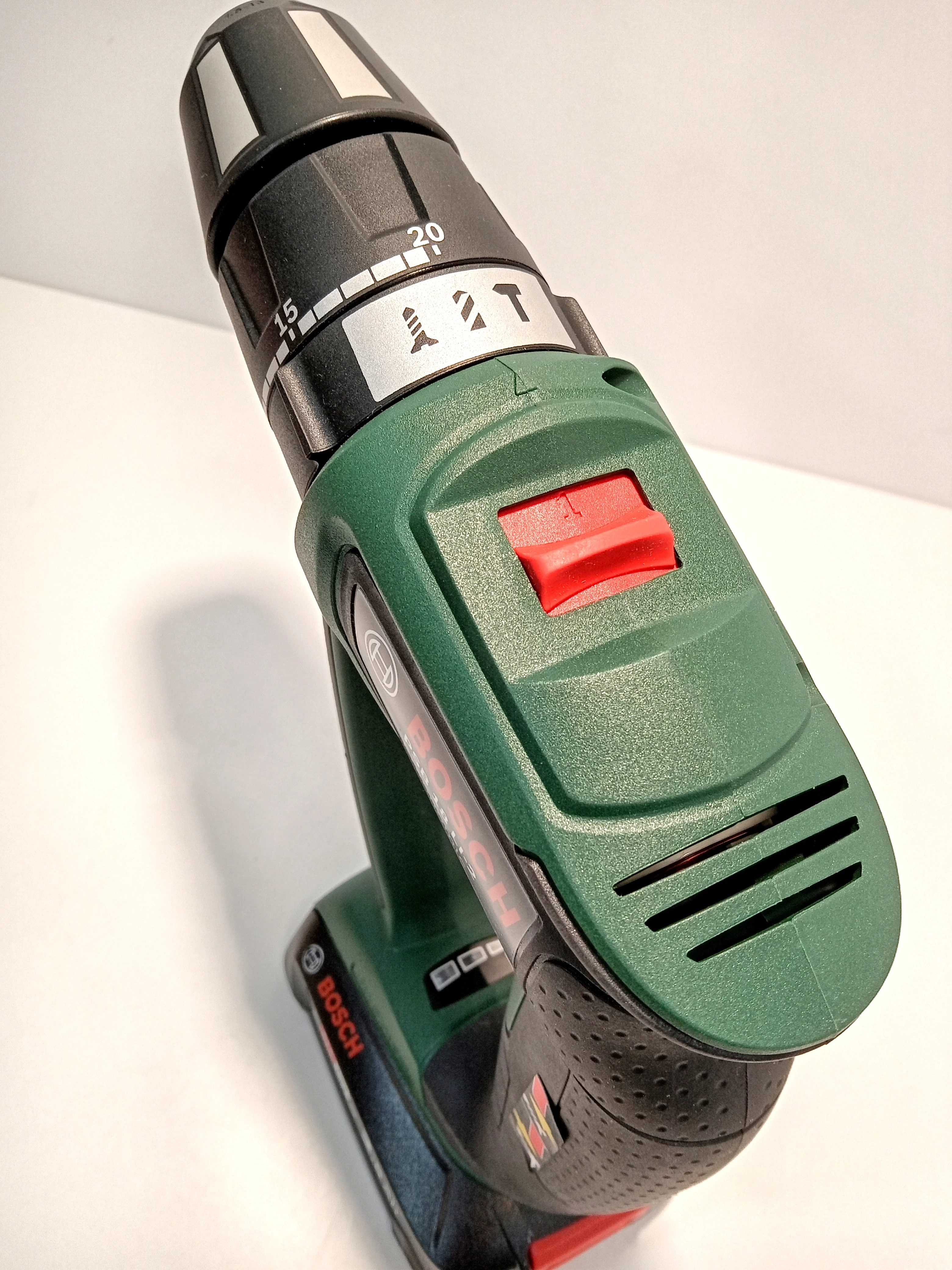 wiertarka-akumulatorowa-bosch-psb-18-li-2-akumulator-25ah-rodzaj-silnika-silnik-bezszczotkowy