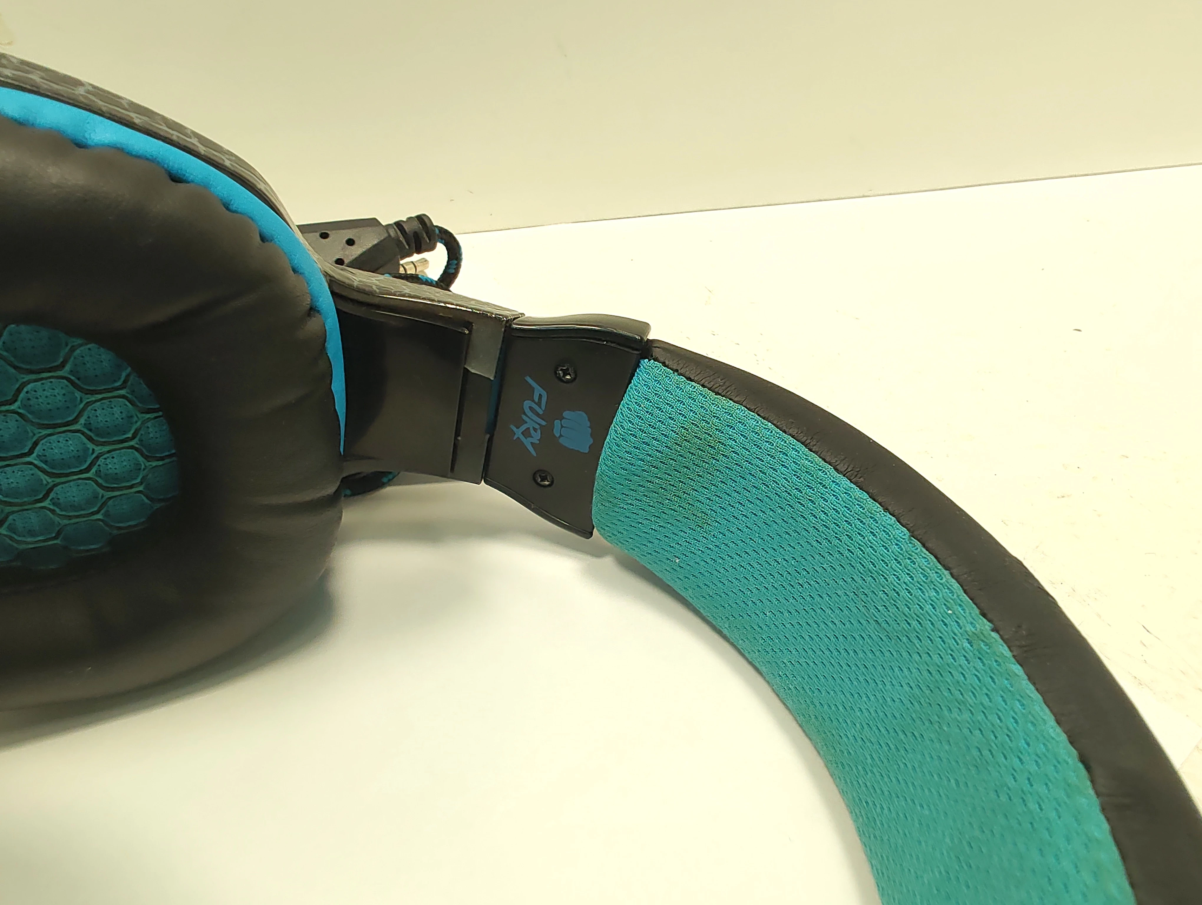 sluchawki-nauszne-fury-hellcat-model-hellcat