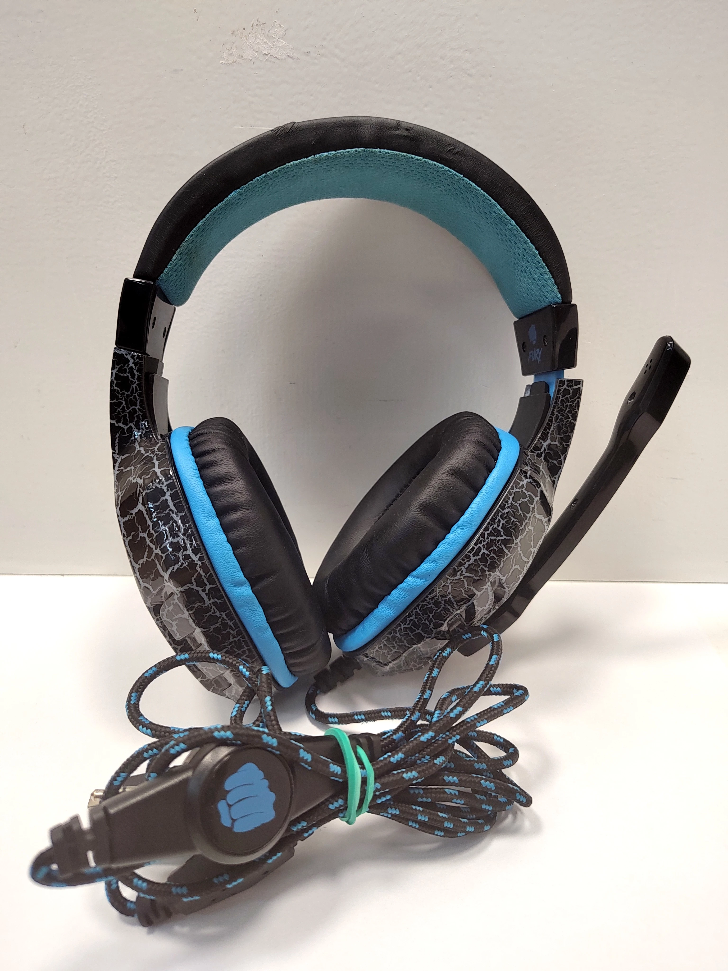 sluchawki-nauszne-fury-hellcat-mikolaja-reja-21-zamosc