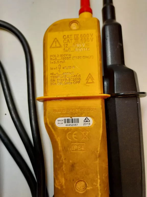 WSKAŹNIK NAPIĘCIA FLUKE T150 4016977+FUTERAŁ