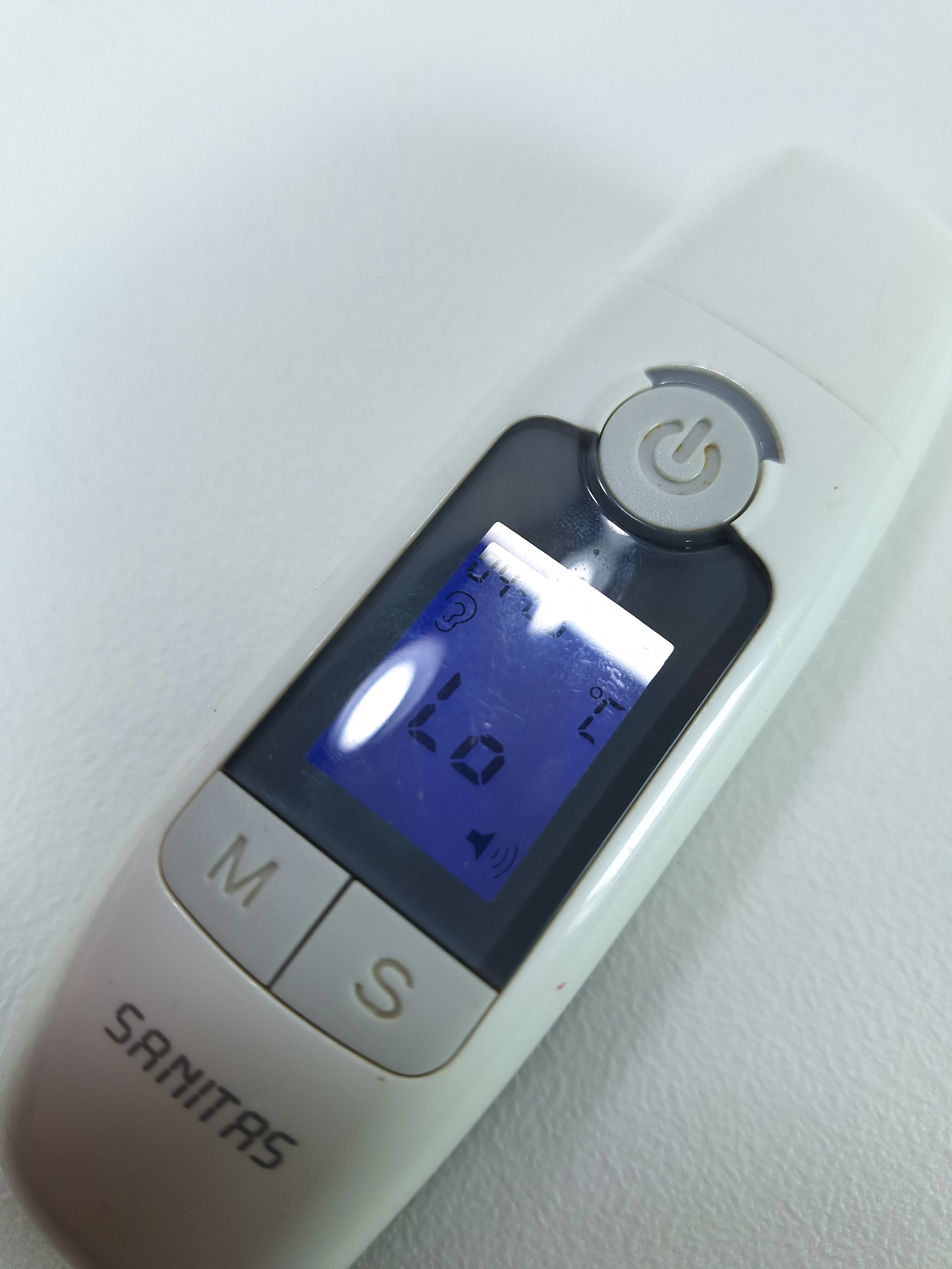 termometr-bezdotykowy-sanitas-ip22-model-sft-77