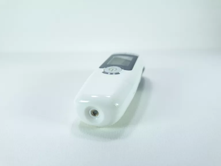 termometr-bezdotykowy-sanitas-ip22-stan-11323-2