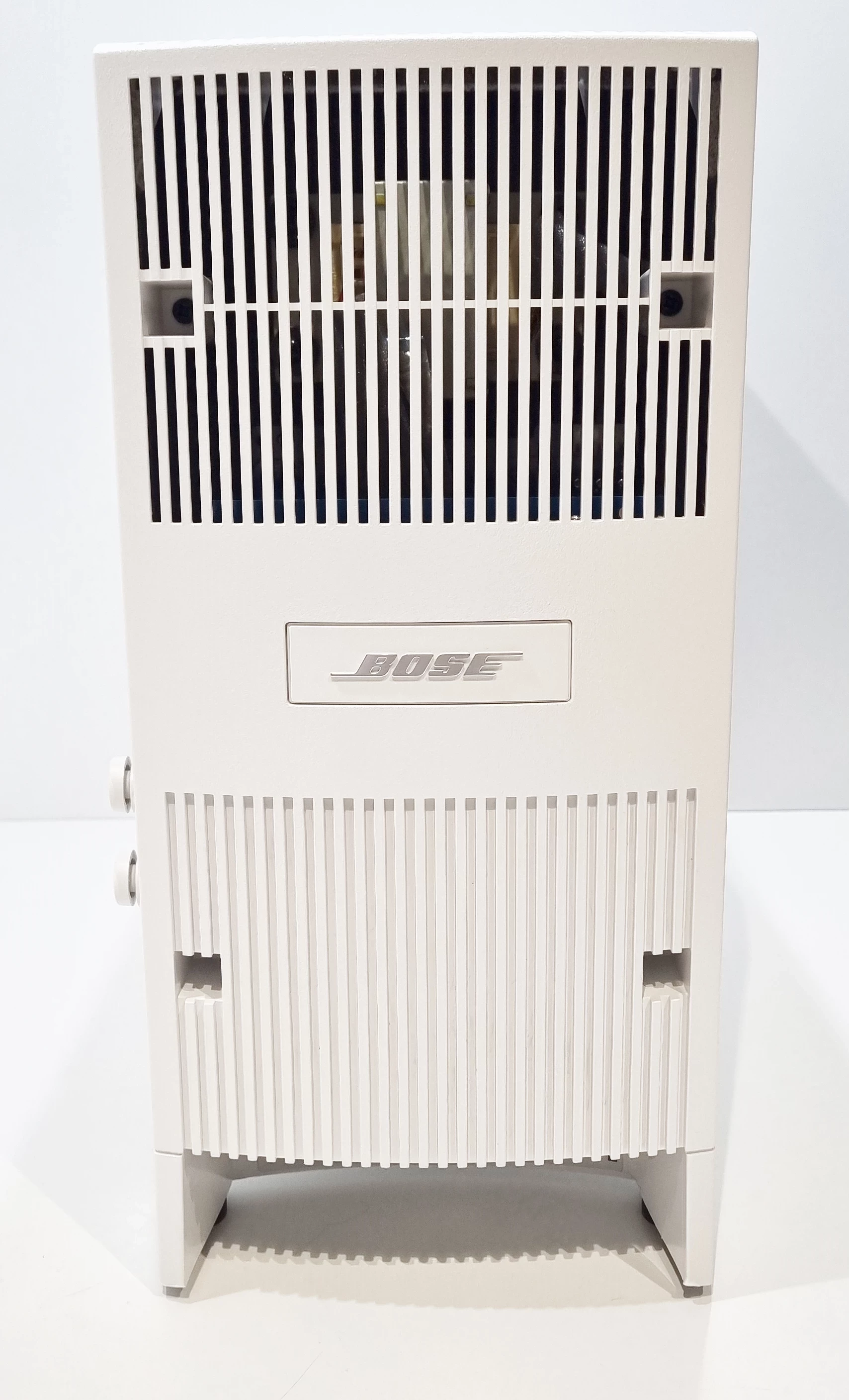 bose-acoustimass-6-seria-v-biale-konstrukcja-208086-16