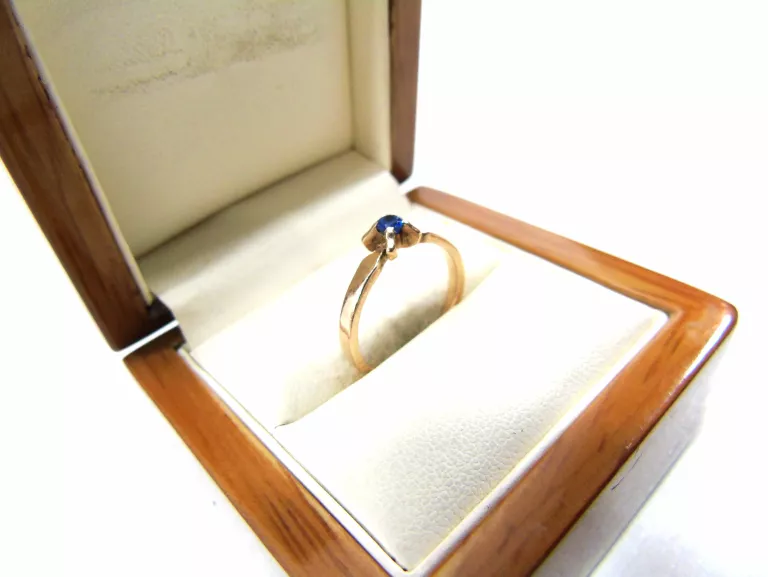 sliczny-zloty-pierscionek-pr585-r14-warmet-stan-nie-wymaga-renowacji