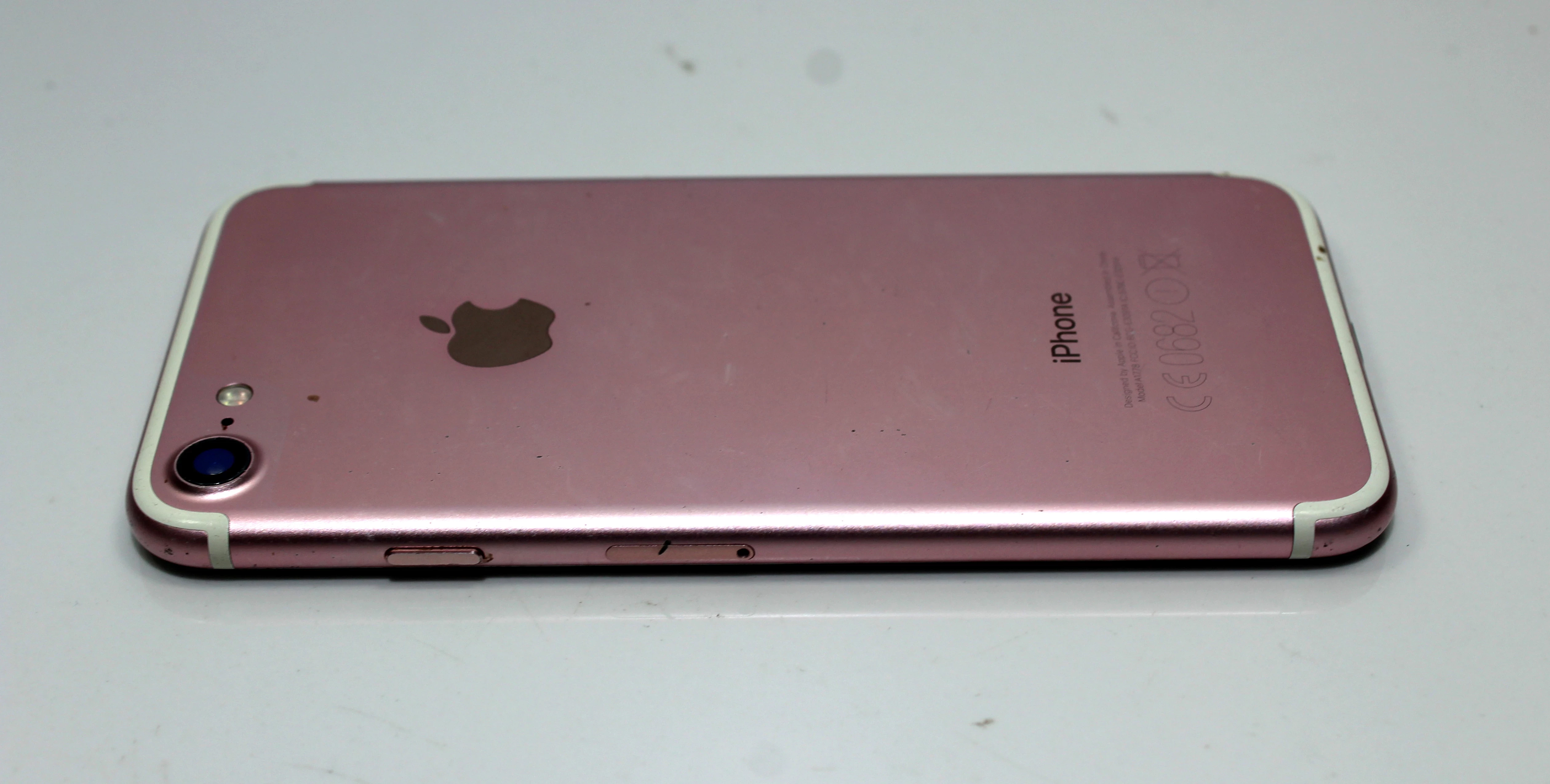 smartfon-apple-iphone-7-2-gb32-gb-rozowy-bat69-opis-przekatna-ekranu-470