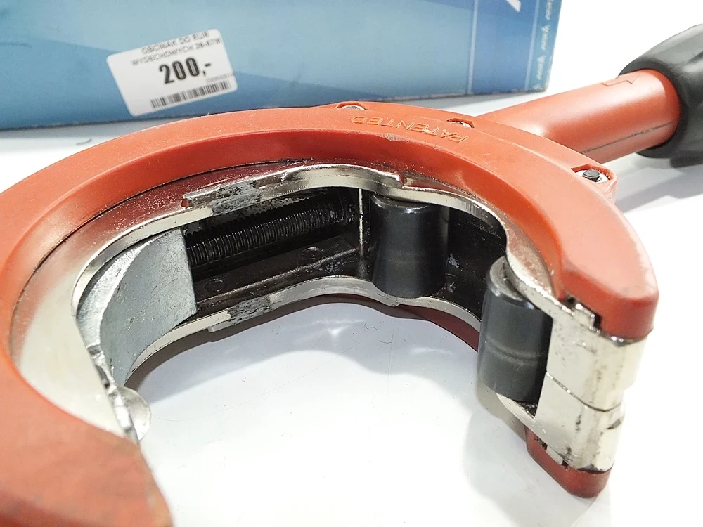 obcinak-do-rur-wydechowych-28-67mm-z-grzechotka-pud-kod-producenta-artc67